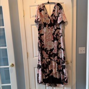 Julia Jordan Black and Pink Floral Maxi Dress